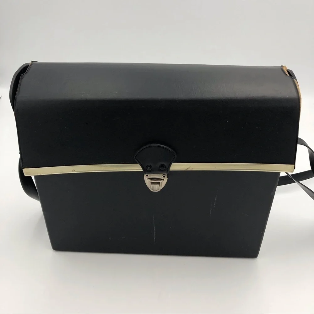 Vintage Polaroid 230 Land Camera